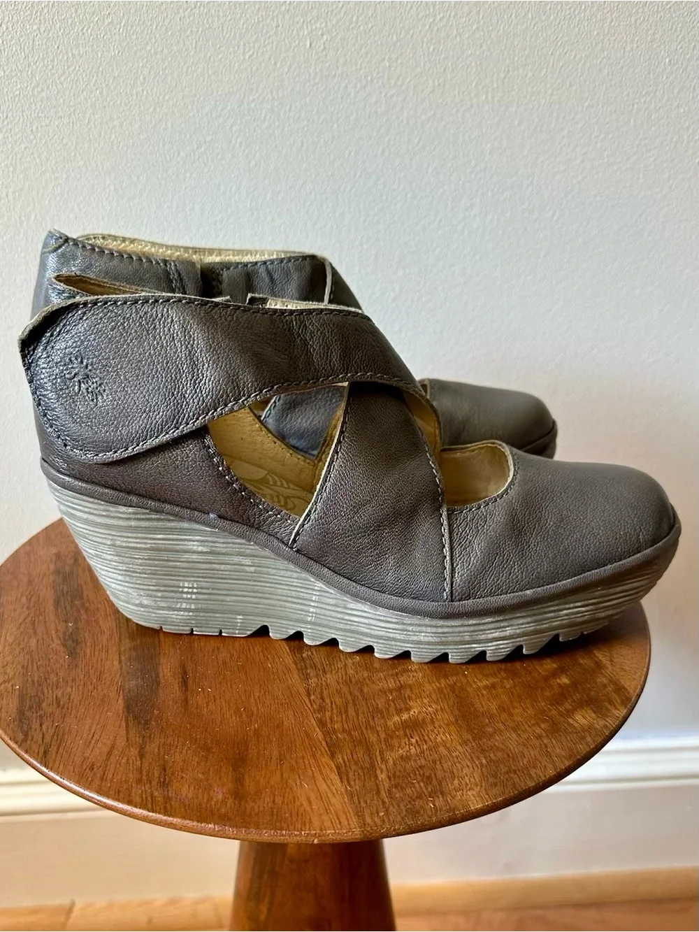 FLY London Yogo crossover Gray Leather Mary Jane Slip-On Wedge Shoes size 8.5